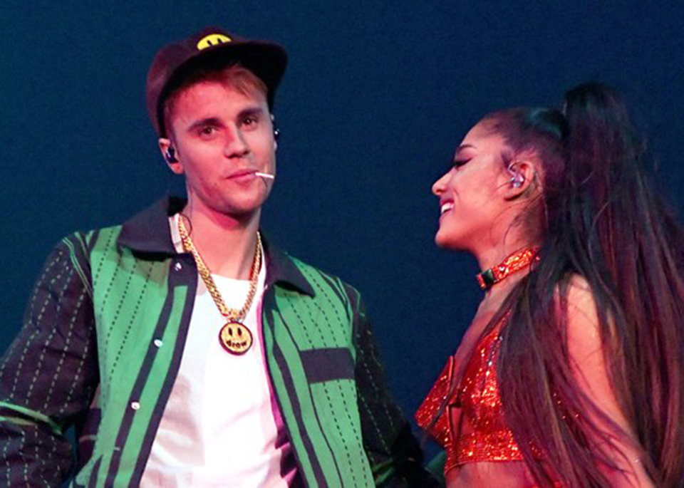 En el cierre del Festival de Música y Artes de Coachella Valley, Ariana Grande sorprendió cantando "Sorry" a dueto con Justin Bieber.