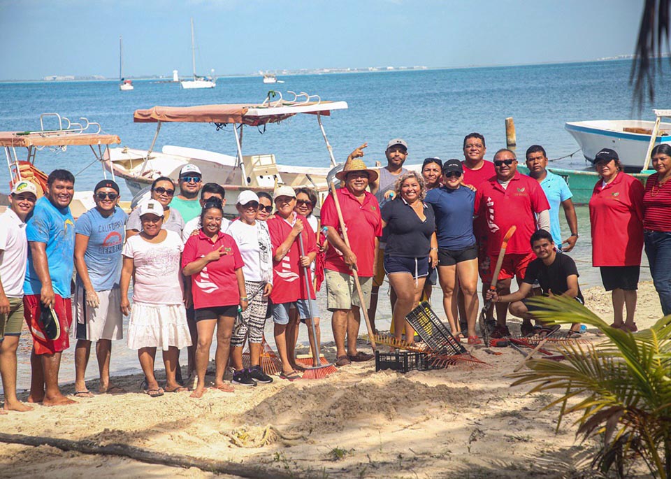 Se prepara Isla Mujeres para recibir sin sargazo a los vacacionistas en la temporada alta de verano