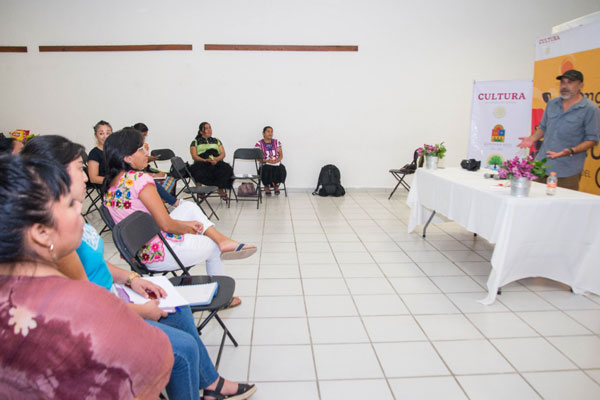 En la Casa Internacional del Escritor de Bacalar