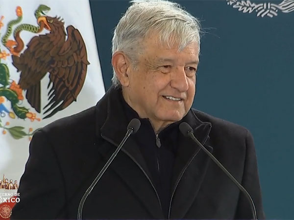 AMLO inaugura central geotermoeléctrica en Michoacán