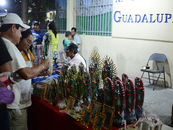 Feligreses que participaron en esta tradicional antorcha guadalupana.