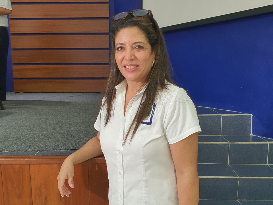 directora del Tecnológico de Cancún, Xóchitl Carmona,