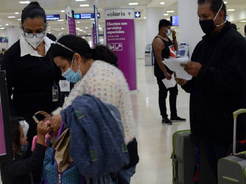 Aumentan vuelos nacionales en el aeropuerto de Cancún por vacaciones