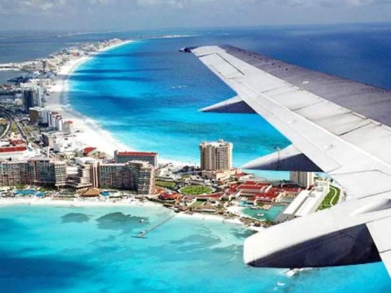 Cancún mantiene operaciones por arriba de los 400 vuelos