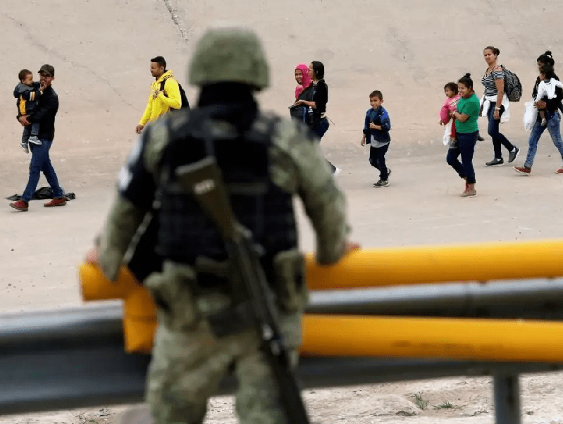Desplegará EU Guardia Nacional por exceso de migrantes