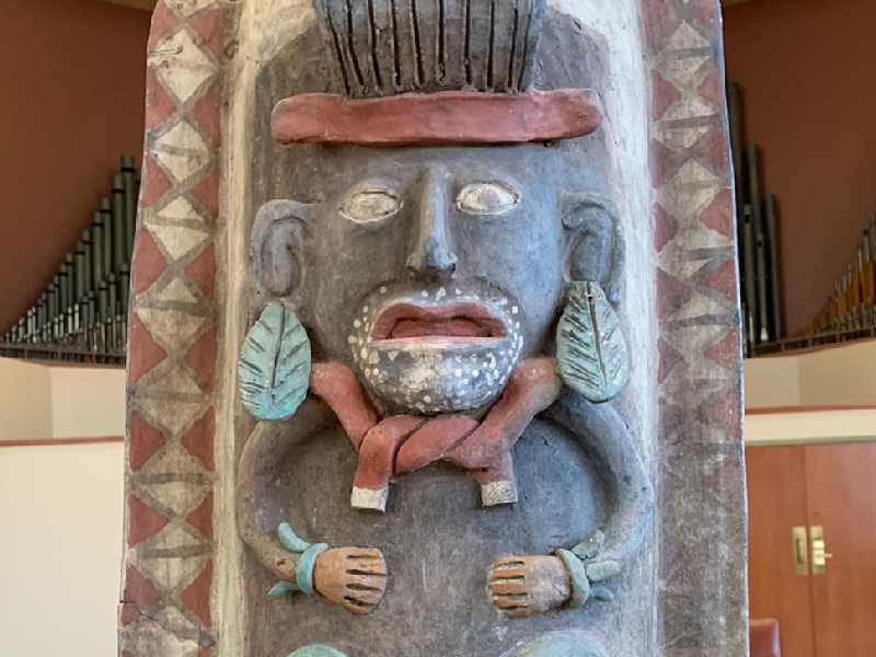 México recupera urna maya; será repatriada y exhibida en Chiapas