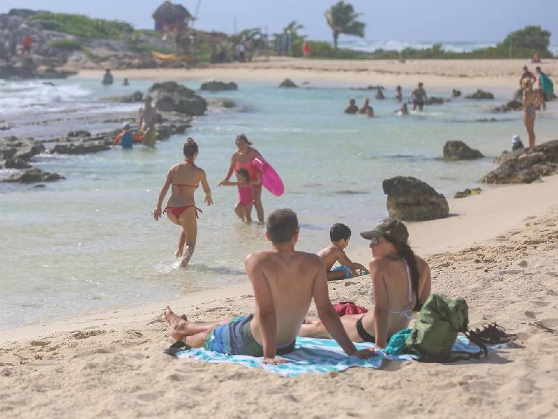 Prevén oleada de europeos en verano