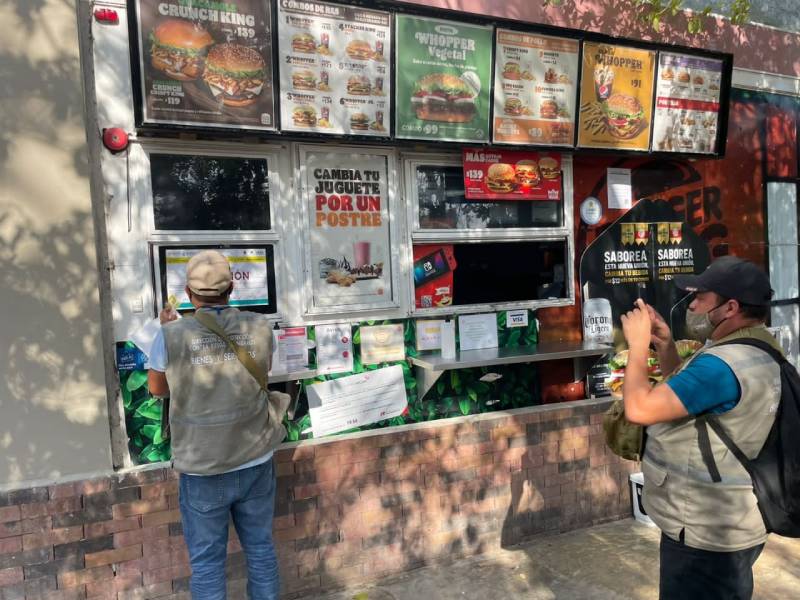 Suspende Cofepris sucursal de Burger King en Tulum