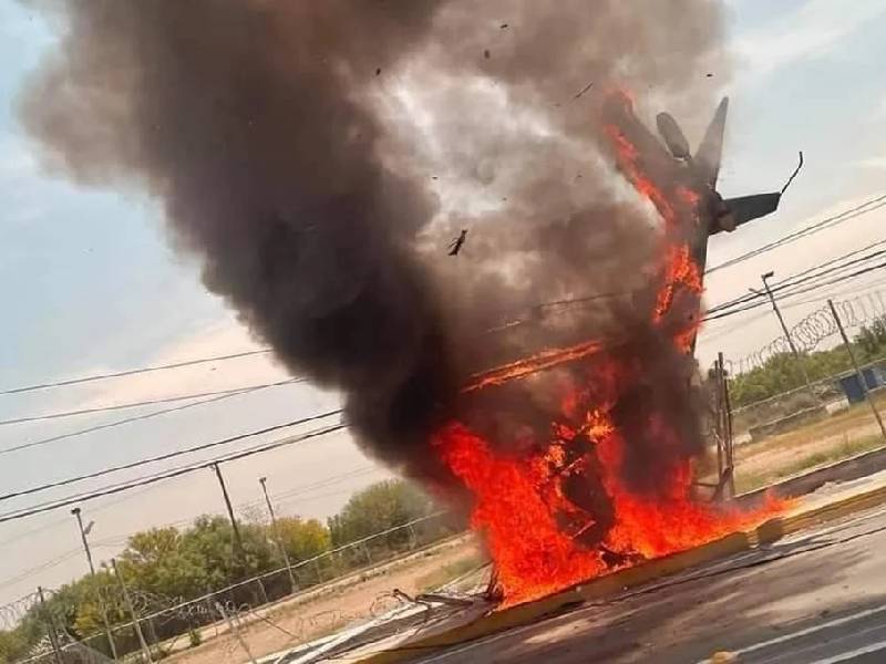 Video Cae helicóptero en Apocada, Nuevo León; hay un muerto