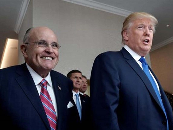 Rudy Giuliani, abogado de Donald Trump es investigado por federales
