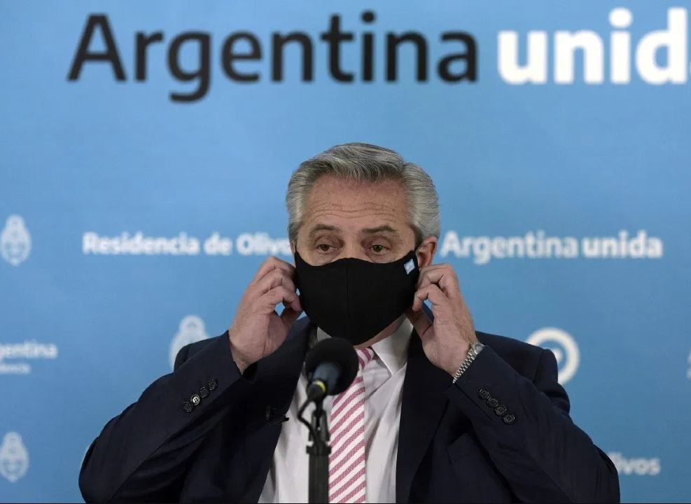 Argentina impone nuevas restricciones por alza de contagios del coronavirus