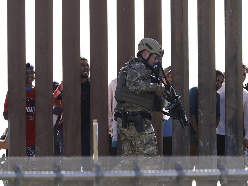 aumentaran México tropas en frontera con EU