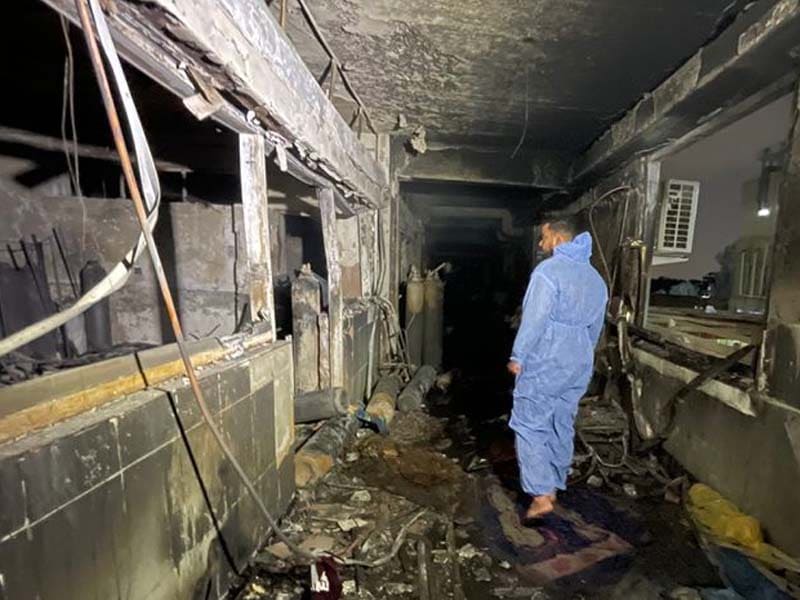 incendio en hospital en irak deja 80 muertos