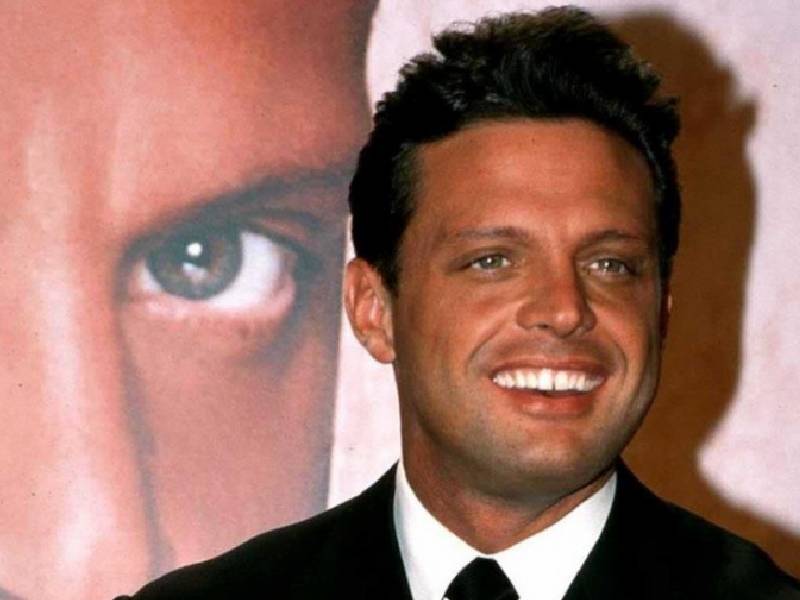 ¿A quién va dirigida la canción Hasta que me olvides de Luis Miguel