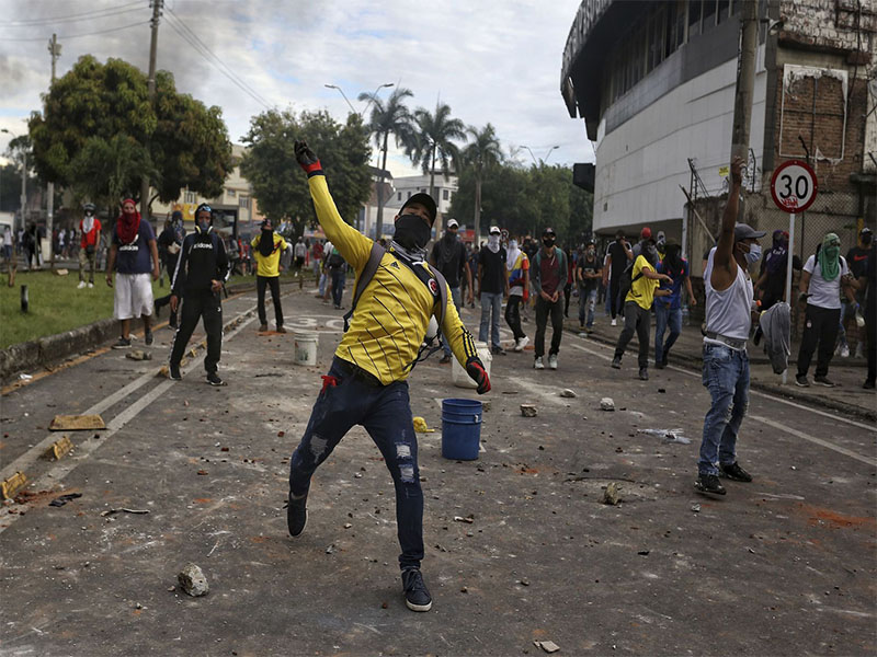 Se mantienen los enfrentamientos violentos en Colombia