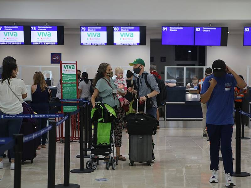 Aeropuerto Internacional de Cancún, con 354 operaciones