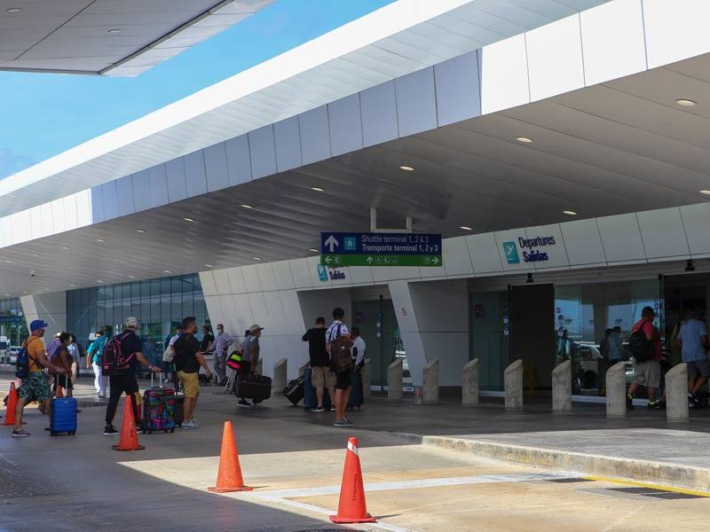 Aeropuerto de Cancún recibió a más de 1.6 millones de pasajeros en abril