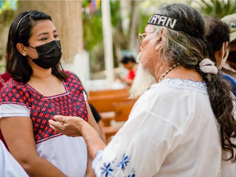 Candidata Paoly Perera recibe apoyo de mayas carrilloportenses