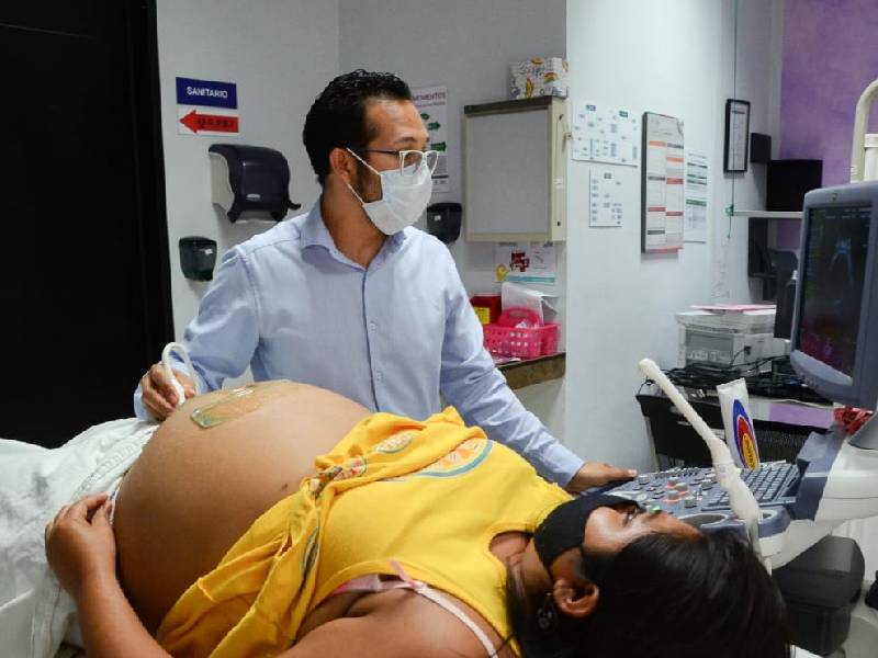 Consulta prenatal previene riesgos