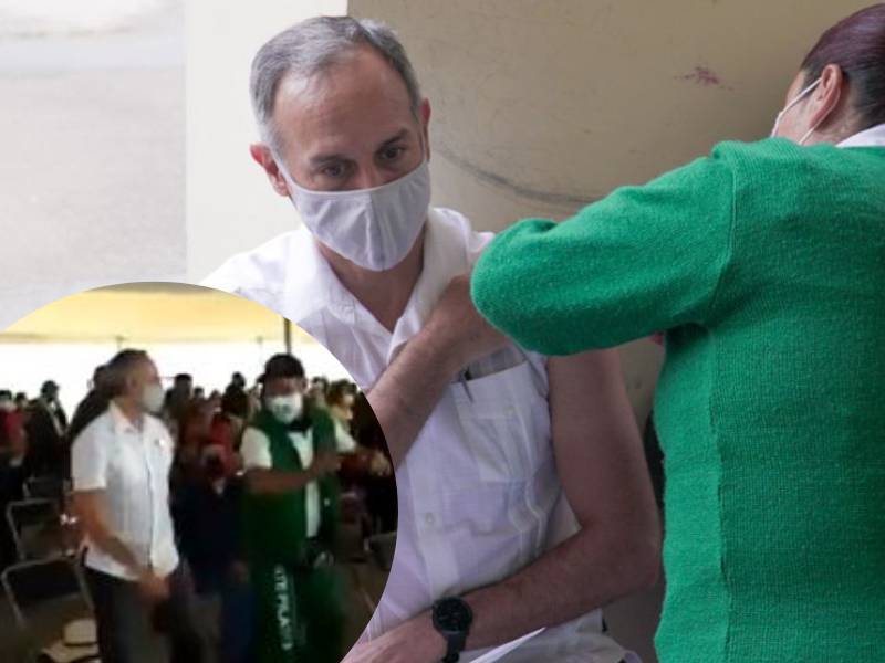 Hugo López-Gatell, recibe la vacuna contra el covid-19