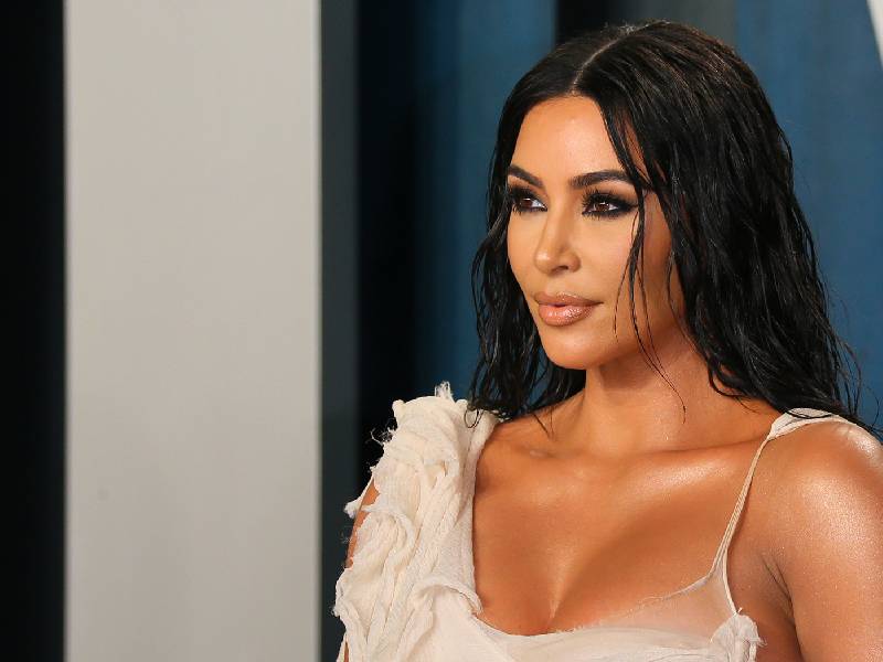Kim Kardashian revela su radical cambio de look (FOTOS)
