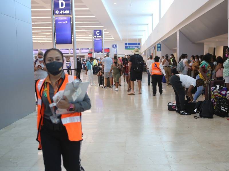 Más de 700 operaciones en el Aeropuerto de Cancún