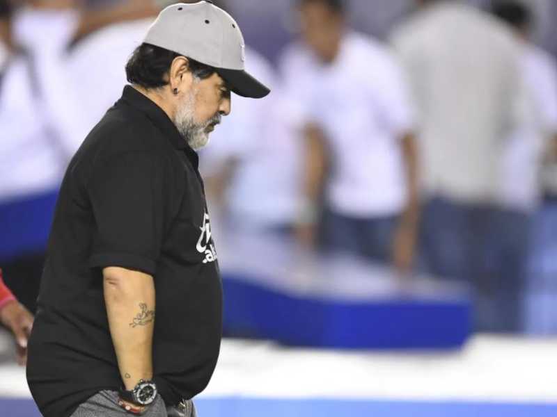 Maradona falleció ÔÇ£abandonado a su suerte": Junta Médica