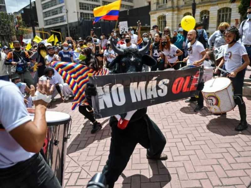 Más protestas y en Colombia aumenta número de víctimas