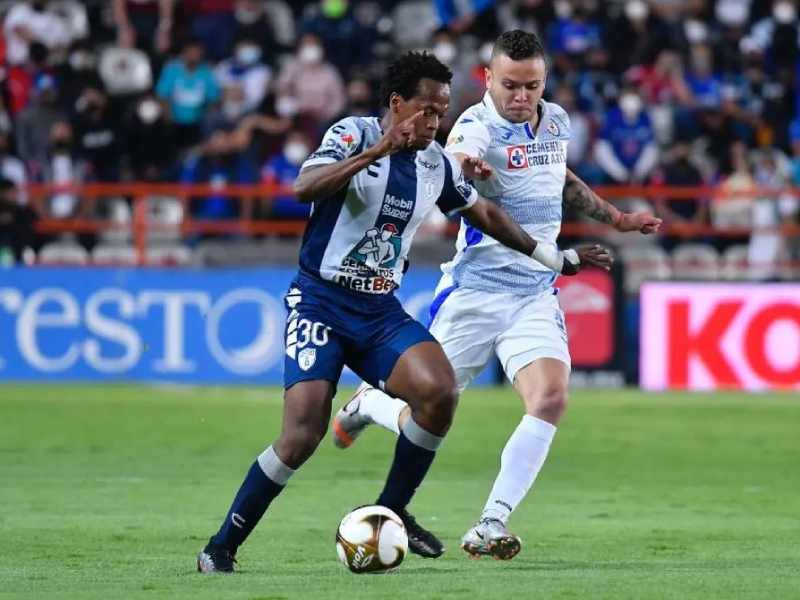 Cruz Azul y Pachuca empatan 0-0 en semi del Guard1anes 2021