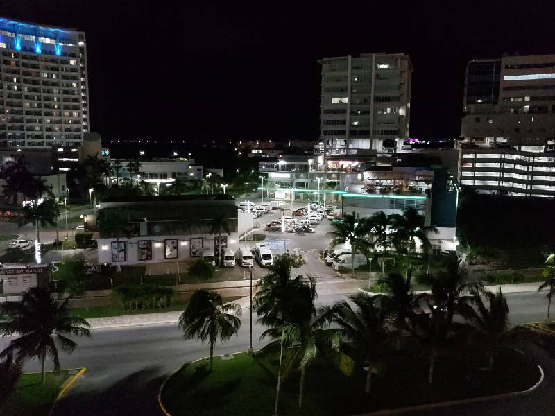 Previenen empresarios de Quintana Roo regreso a semáforo rojo