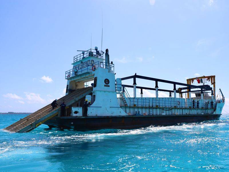 Retiran más de 10 mil toneladas de sargazo en playas de Tulum