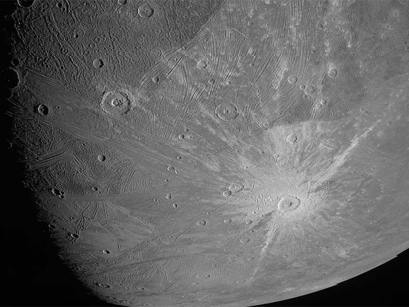 NASA comparte primeras imágenes de luna de Júpiter