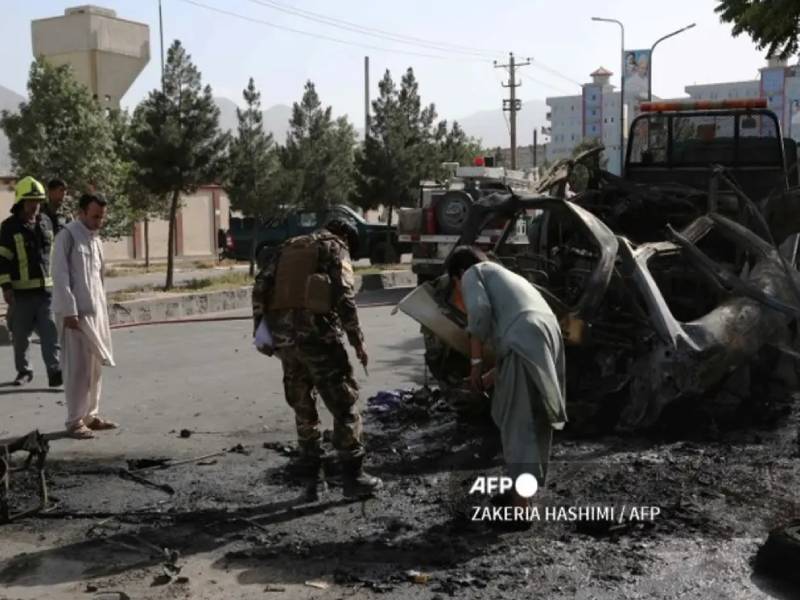 Al menos 7 personas murieron en un ataque a minibuses en Afganistan