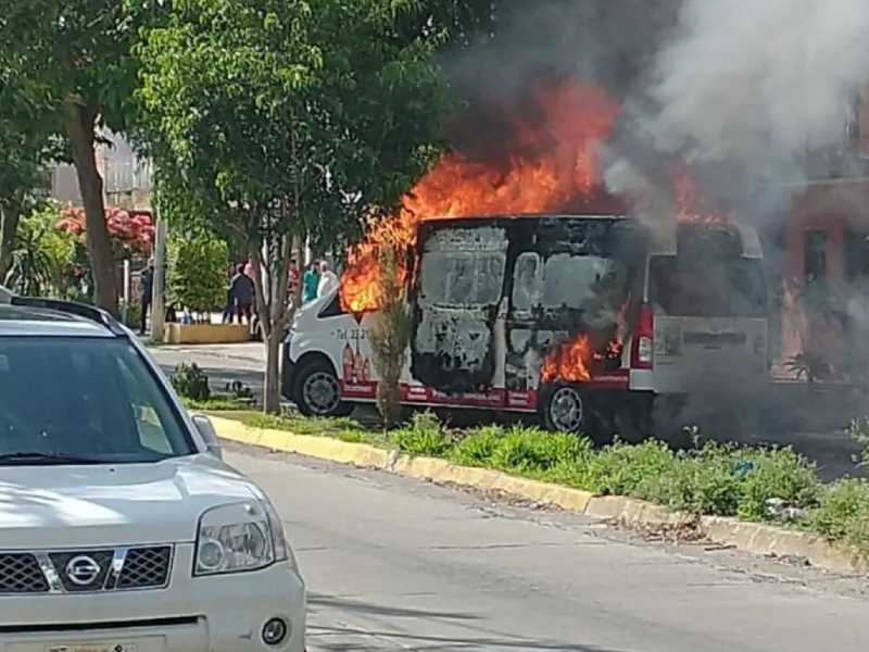 Intento de asalto de camión de valores desata balacera en Plaza Forum, Jalisco
