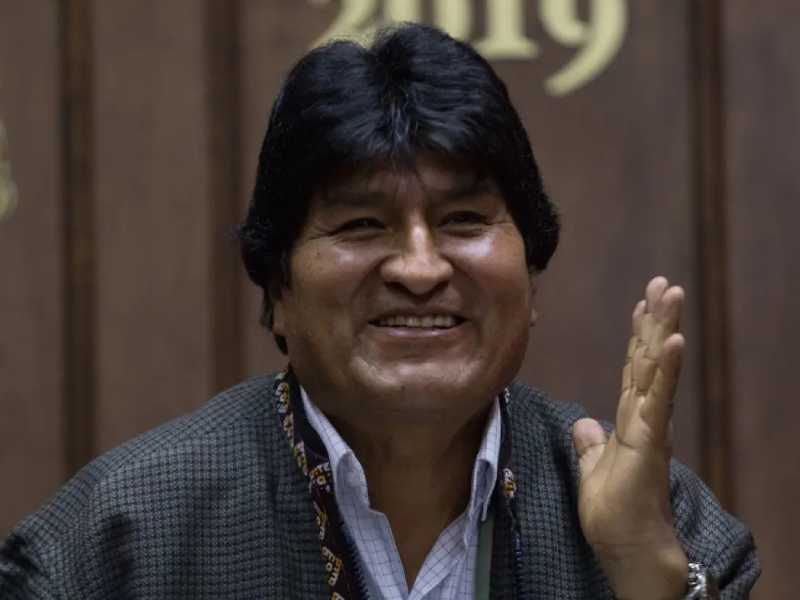Evo Morales agradece a AMLO por donación de vacunas a Bolivia