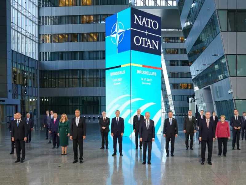 OTAN acuerda hacer frente a los gobierno de China y Rusia