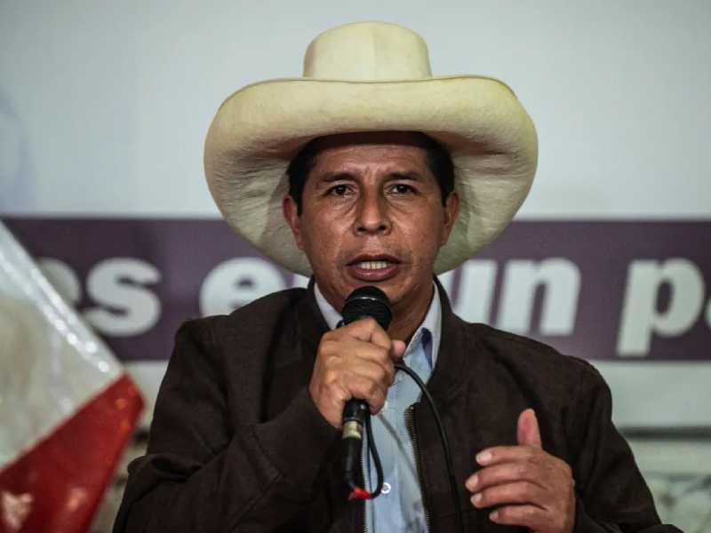 Pedro Castillo gana la elección presidencial en Perú por 44 mil votos