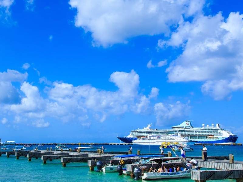 Prolongan llegada de navieras al Caribe Mexicano