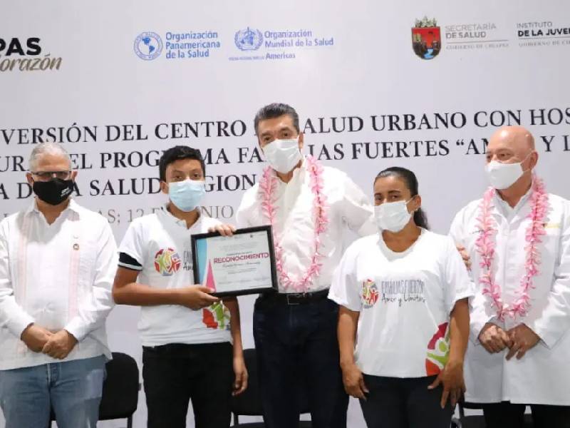 Rutillo Escandón inaugura reconversión del Centro de Salud Urbano con Hospitalización en Copainalá