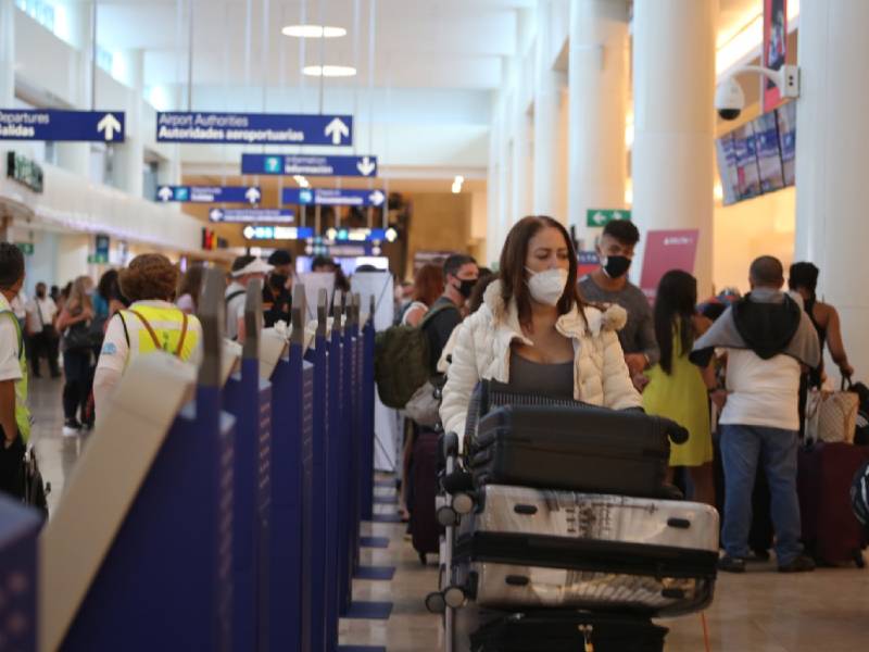 El aeropuerto de Cancún se acerca a las 500 operaciones en un solo día