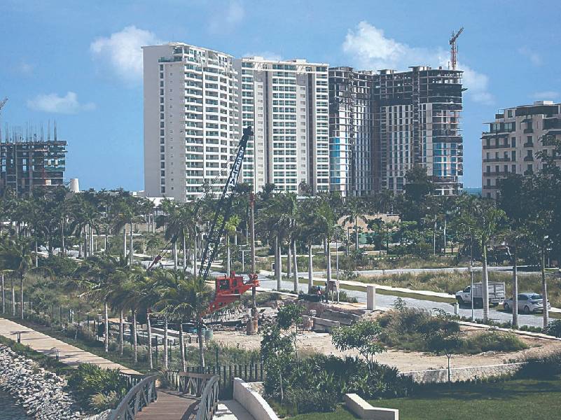 Detectan riesgos de corrupción en proyectos hoteleros de Quintana Roo