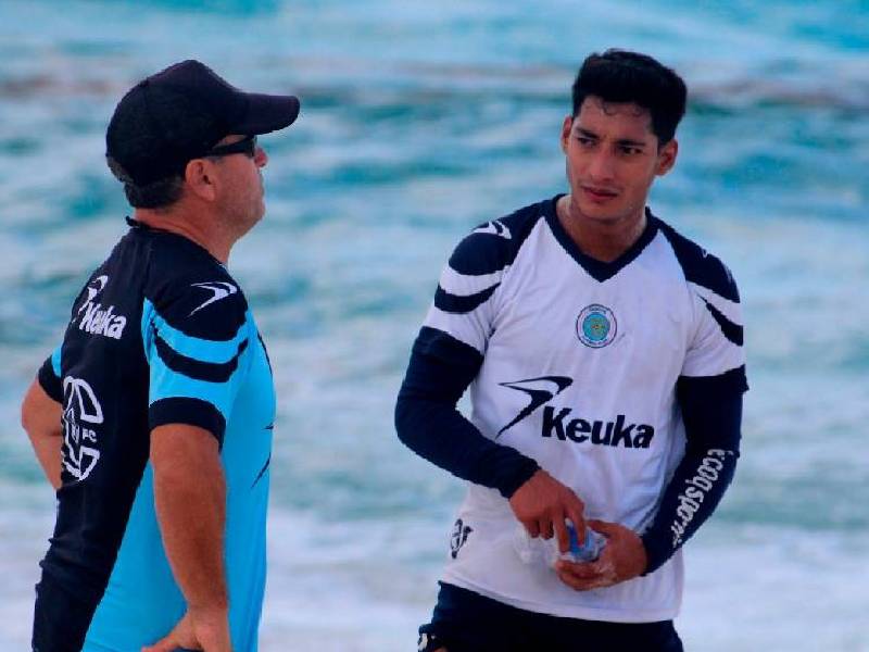 El extremo Jesús Vargas, confía en consolidarse con el Cancún FC
