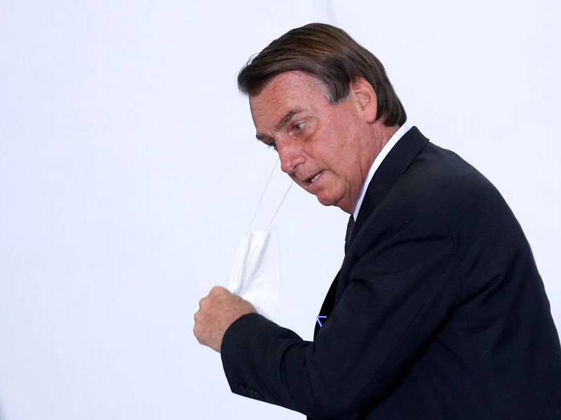 Jair Bolsonaro, presidente de Brasil, es hospitalizado por hipo persistente