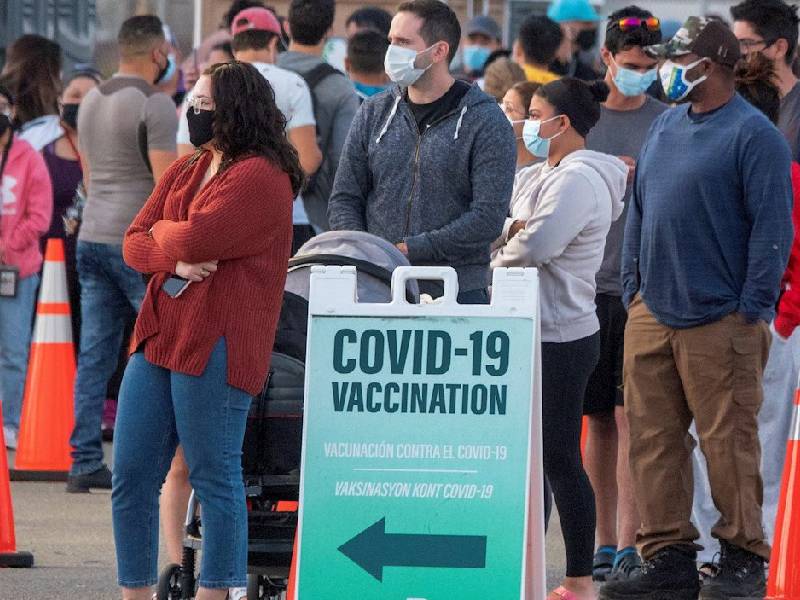 Mexicanos gastaron 325 mdd en el turismo de vacunas
