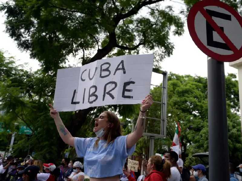 Estados Unidos le regresa "bolita" a Cuba: protestas no son por bloqueo