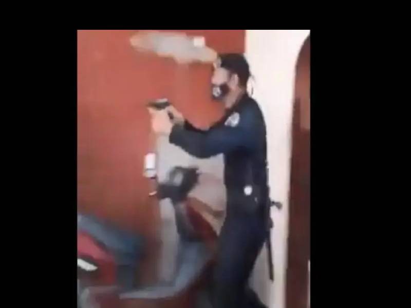 Video. Se lo llevaron como puerco Denuncian irrupción policial a su casa en Cuba