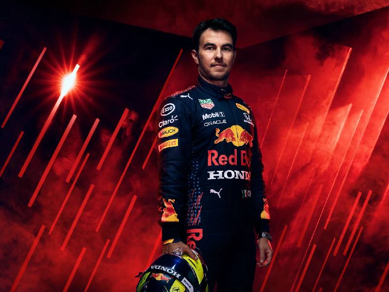 Sergio ÔÇÿChecoÔÇÖ Pérez continuará un año más con la escudería de Red Bull