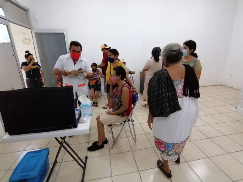 Club de Leones de Motul apoya con Jornada de Salud Visual a 55 carrilloportenses