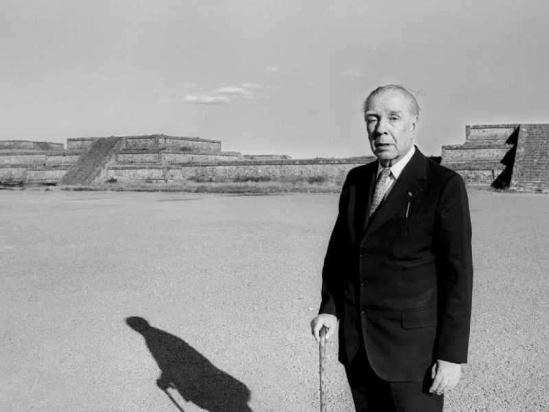 10 frases imperdibles de Jorge Luis Borges para celebrar su cumpleaños
