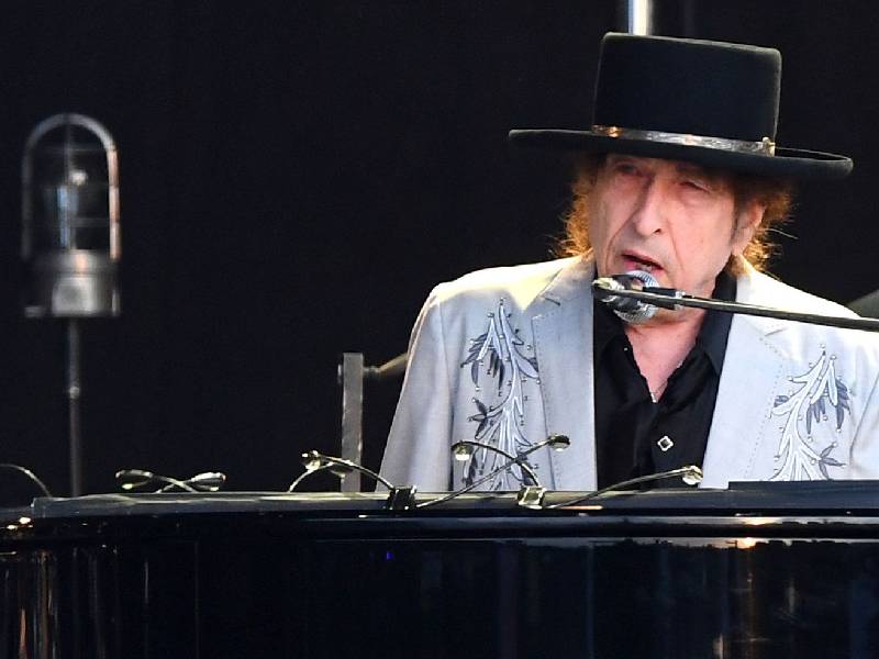 Denuncian a Bob Dylan por presunta violación a un niña hace 56 años